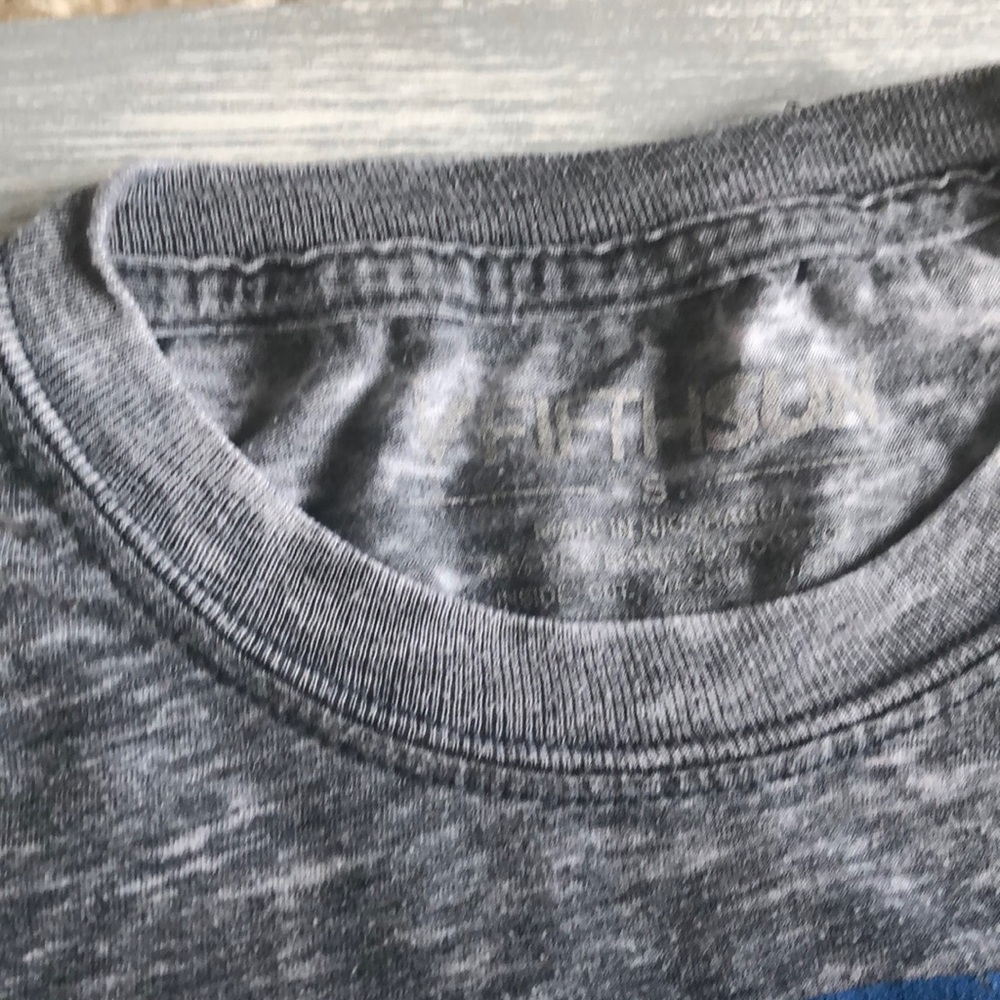 NASA Shirt - Picture 2 of 2